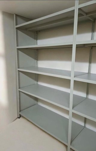 GRAN ESTANTERÍA METÁLICA PARA ALMACÉN O TRASTERO