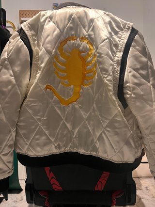 Replica chaqueta Drive