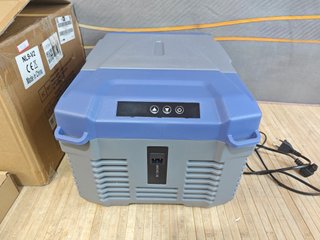 VEVOR Nevera de Compresión Portátil 9L Mini Nevera