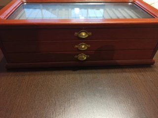 Expositor Madera Plumas Cristal