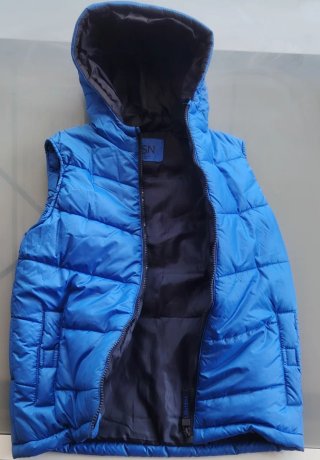Chaleco niño azul con capucha. Talla 12