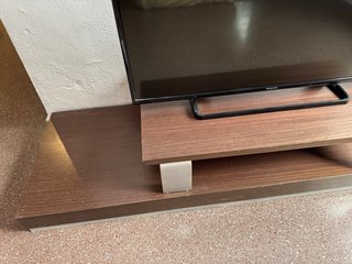 Mueble TV moderno cajonera y estante