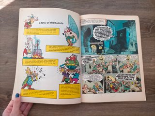 “Avance su Inglés con Astérix”, de René Goscinny.