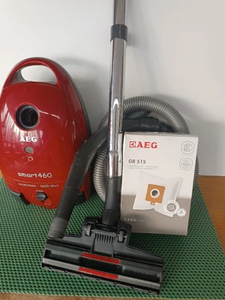 Aspiradora AEG Smart 460 Roja.