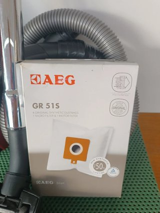 Aspiradora AEG Smart 460 Roja.