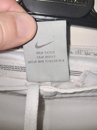 Pantaloncino Nike bianco con numero 29