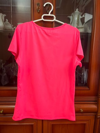 Camiseta deportiva Décathlon rosa neón manga corta