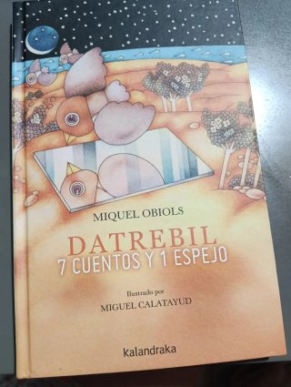 Datrebil 7 cuentos y 1 espejo