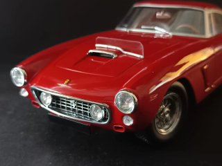Ferrari 250 GT SWB 1961 Scala 1:18