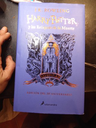 Libro "Harry Potter y las reiquias de la muerte"