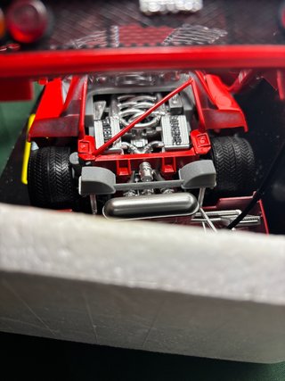 Bburago Ferrari F40 (1987) 1:18 Die-Cast rossa