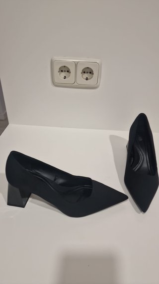 Zapatos Zara Tacón Ancho Talla 38 Negros