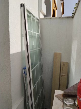 Puerta corredera aluminio cierre exterior completo