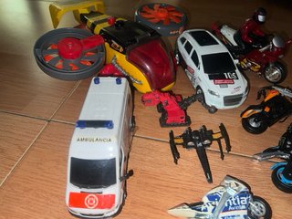 Lote de vehículos de juguete