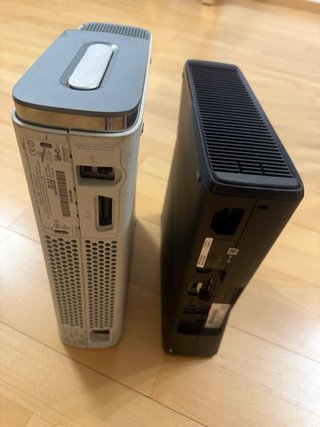 2 Xbox 360 Microsoft (Blanco y Negro)
