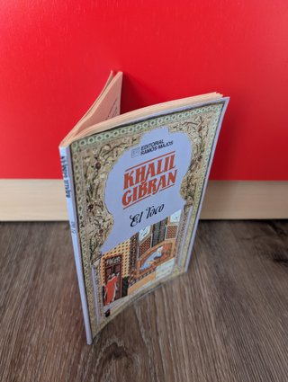Caja Cofre Literario de Literatura Árabe 🇪🇬🇱🇧