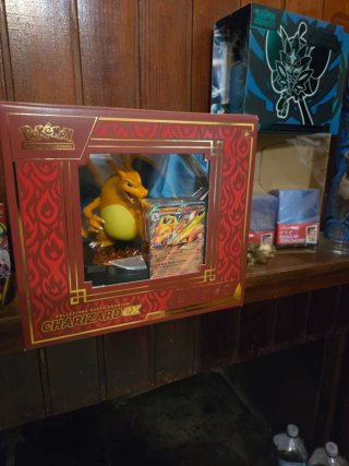 Collezione Super Premium Charizard EX