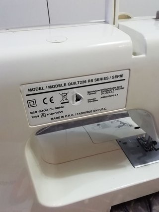 Maquina Coser Toyota Quilt Master para Repuestos