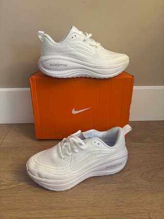 Sneakers Nike Zoom Bianche da Corsa Nuove