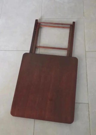 Mesa auxiliar nogal antigua plegable