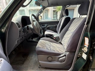 Toyota Land Cruiser 90 1998 7 places !!