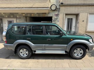 Toyota Land Cruiser 90 1998 7 places !!