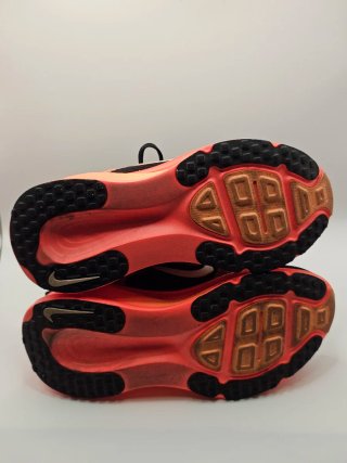 Nike Vomero 18 Unisex Nero/Arancione