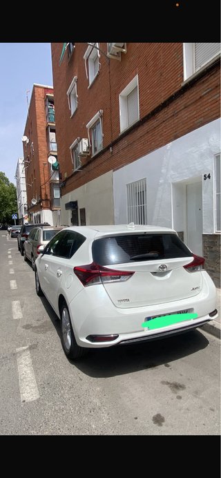 Toyota Auris 2016
