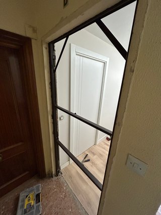 Capri Bilbao, instala puertas acorazadas, blindada