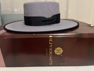 Sombrero campero sin estrenar Talla 54 Gris Perla