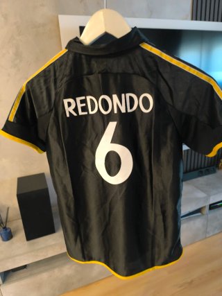 Equipación Real Madrid Adidas Talla 28 Negra y Dor