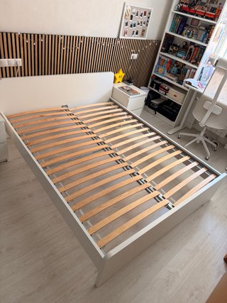 Cama IKEA ASKVOLL blanca 160x200 + somier láminas