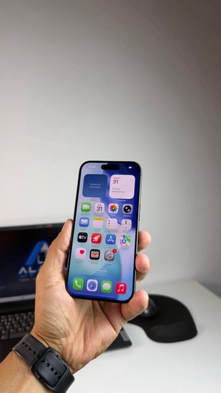 iPhone 15 Pro 128GB negro titanio