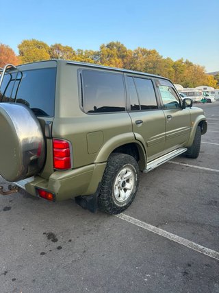 Nissan Patrol GR Y61 2001