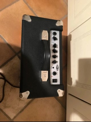 Amplificatore EKO V15