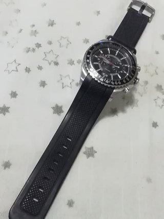 Reloj Hombre GC 30005G Negro Original Guess