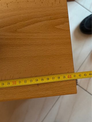 Mueble o mesilla de madera
