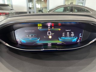 Peugeot 3008 225 eEAT8 Allure (2022)