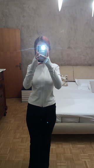 Felpa zip bianca