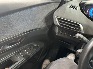 Peugeot 3008 225 EEAT8 ALLURE PACK (2023)