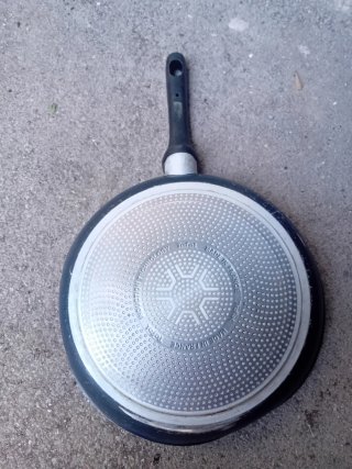 Padella Tefal Nera e Argento