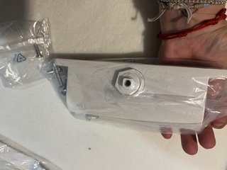 Cierrapuertas Yale 3500 con brazo de retención
