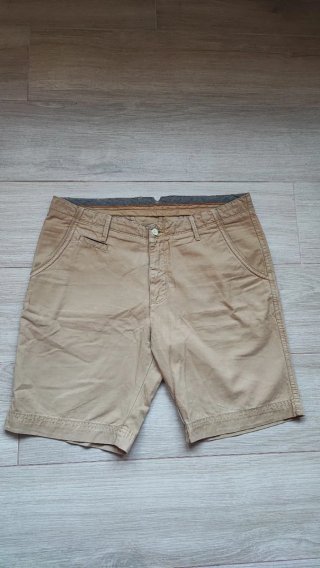 Pantalón corto beige Pedro del Hierro