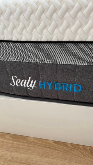 Colchón Sealy Hybrid Essence 135x200cm