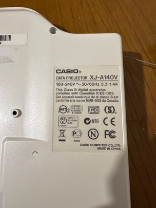Projetor Casio Slim XJ-A140