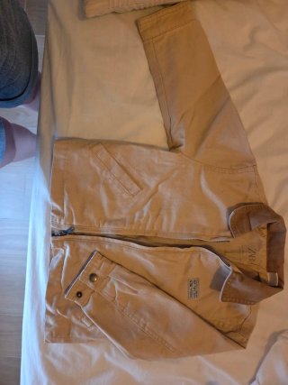Chaqueta Zara niño beige