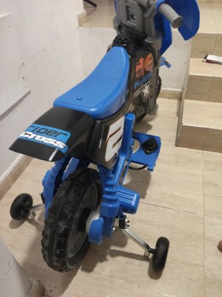 Moto de batería Feber Cross para niño
