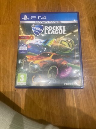 PS4 (PlayStation 4) Negra + 2 Mandos + 4 Juegos
