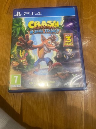 PS4 (PlayStation 4) Negra + 2 Mandos + 4 Juegos