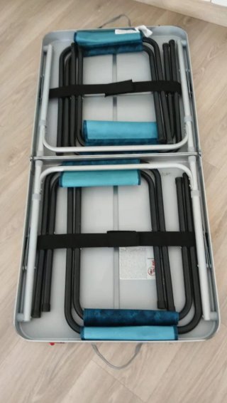 Mesa Camping Quechua Plegable con Taburetes